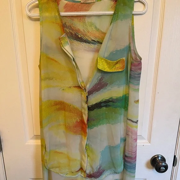 Beautiful tunic - Picture 1 of 1